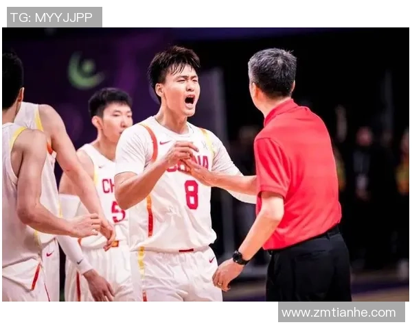 中国男篮与澳洲队巅峰对决展现篮球魅力与实力较量的精彩瞬间